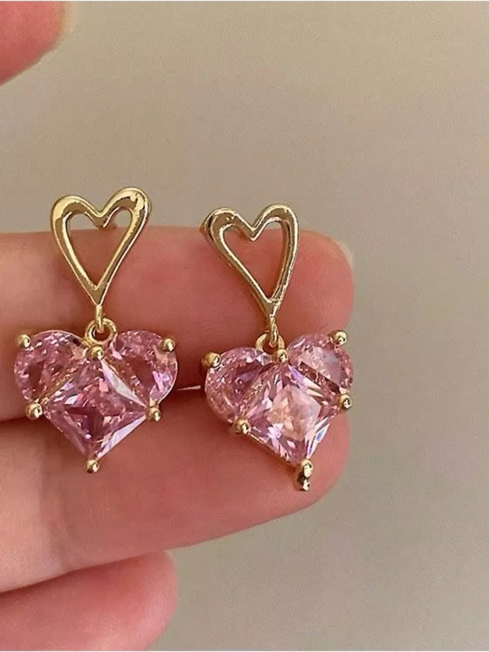 *** High Quality Gold Heart Drop Earrings with Pink Crystal Heart
